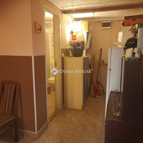 Eladó családi ház, Zalaegerszegen 15.7 M Ft, 1 szobás