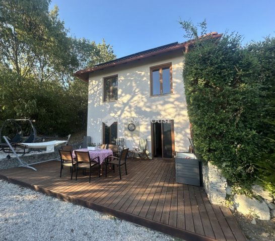 Eladó családi ház, Szentendrén 245 M Ft, 5 szobás