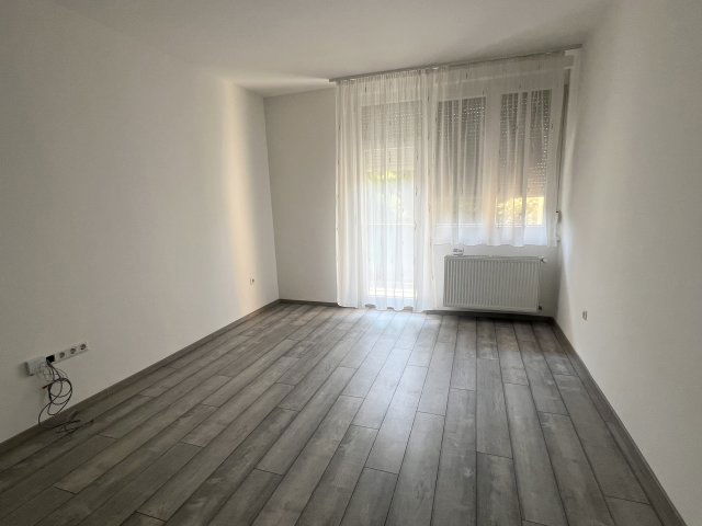 Eladó téglalakás, Zalaegerszegen 38 M Ft, 2 szobás