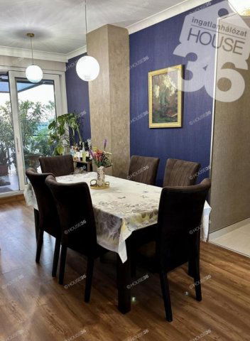 Eladó téglalakás, Kecskeméten 130 M Ft, 5 szobás