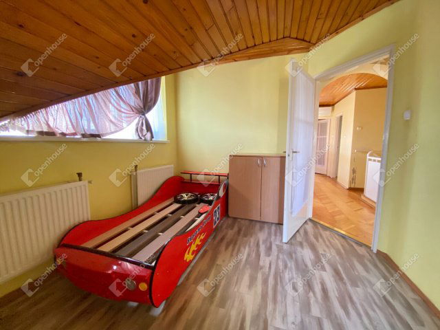 Eladó ikerház, Debrecenben 105 M Ft, 4 szobás