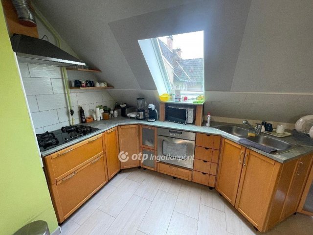 Eladó téglalakás, Egerben 48.9 M Ft, 2 szobás