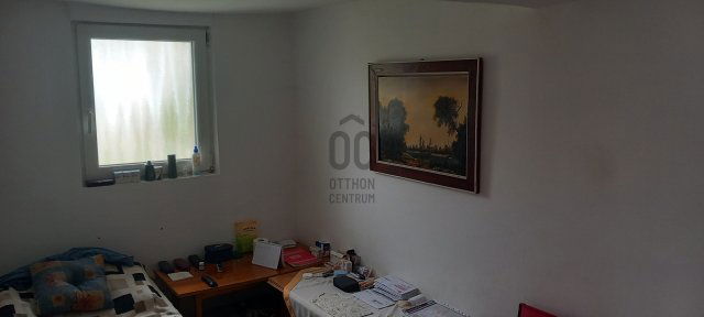 Eladó családi ház, Egyeken 7.5 M Ft, 3 szobás