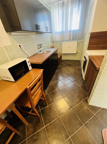 Kiadó téglalakás, albérlet, Tatán 180 E Ft / hó, 2 szobás