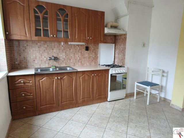 Eladó téglalakás, Pécsett 39.9 M Ft, 1 szobás