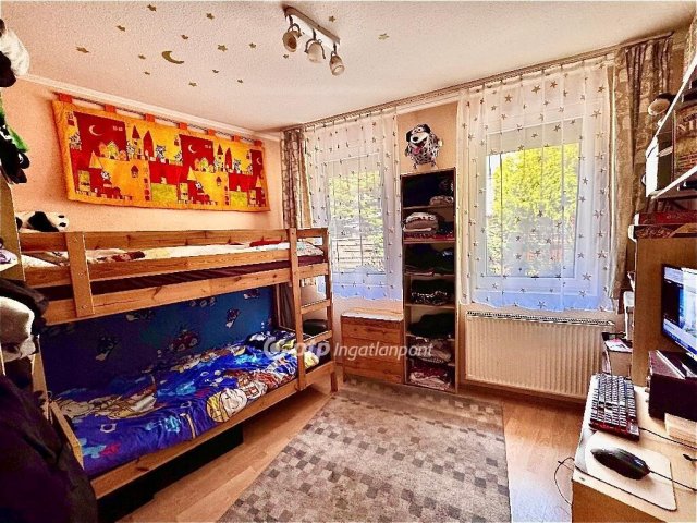 Eladó téglalakás, Budapesten, XVII. kerületben 97 M Ft, 3 szobás