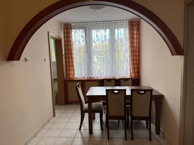 Eladó panellakás, Komáromban 51 M Ft, 2 szobás