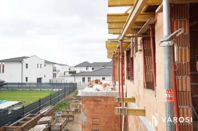 Eladó ikerház, Budapesten, XVIII. kerületben 154.9 M Ft, 5 szobás