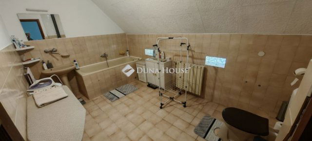 Eladó családi ház, Zalaegerszegen 99.5 M Ft, 7 szobás