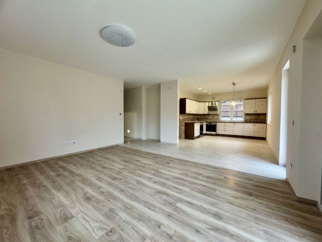 Eladó családi ház, Budapesten, XVI. kerületben 238 M Ft