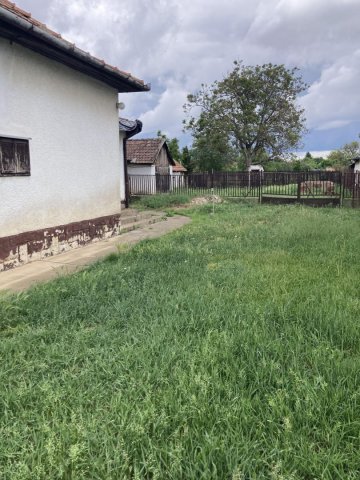 Eladó családi ház, Ebesen 71.99 M Ft, 2 szobás