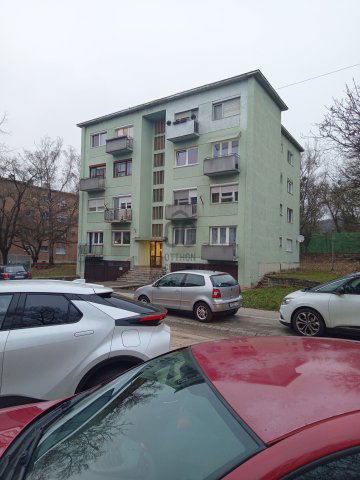 Eladó téglalakás, Tatabányán 37.9 M Ft, 2 szobás