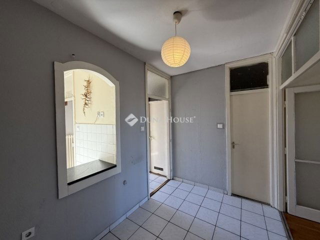 Eladó panellakás, Budapesten, XX. kerületben 67.5 M Ft, 3 szobás