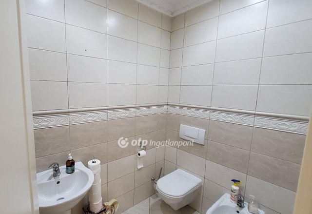 Eladó családi ház, Gyálon 199 M Ft, 4 szobás