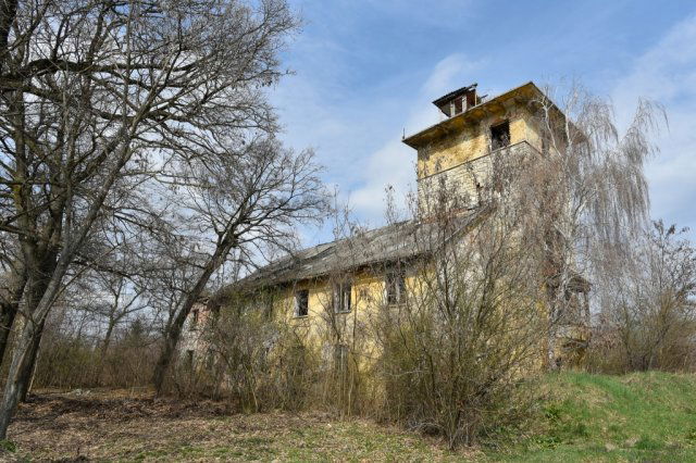 Eladó ipari ingatlan, Veszprémben 44.99 M Ft