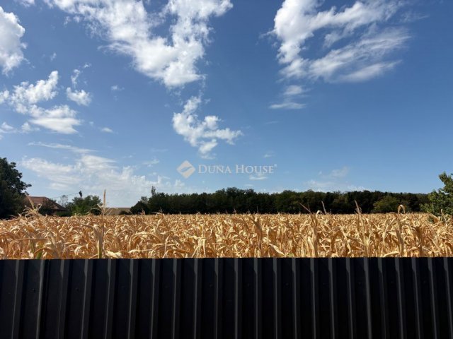 Eladó telek, Enyingen, Fő utcában 11 M Ft / költözzbe.hu