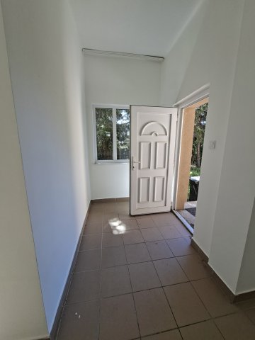 Eladó családi ház, Füzesabonyban 27.715 M Ft, 2 szobás