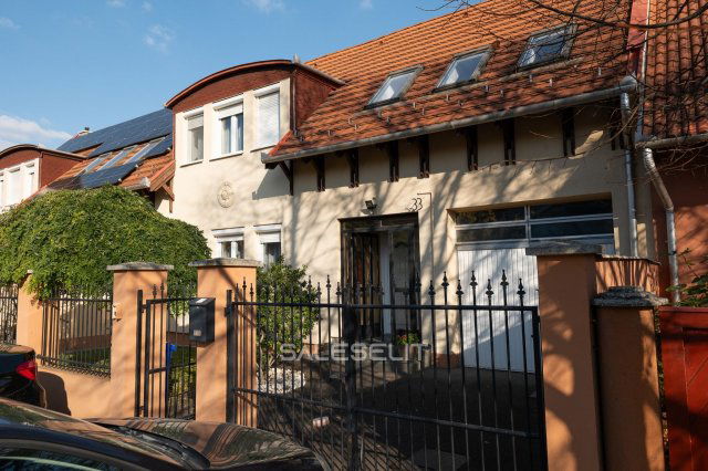 Eladó családi ház, Debrecenben 159.9 M Ft, 5 szobás