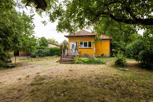 Eladó nyaraló, Gárdonyban 38 M Ft, 2 szobás