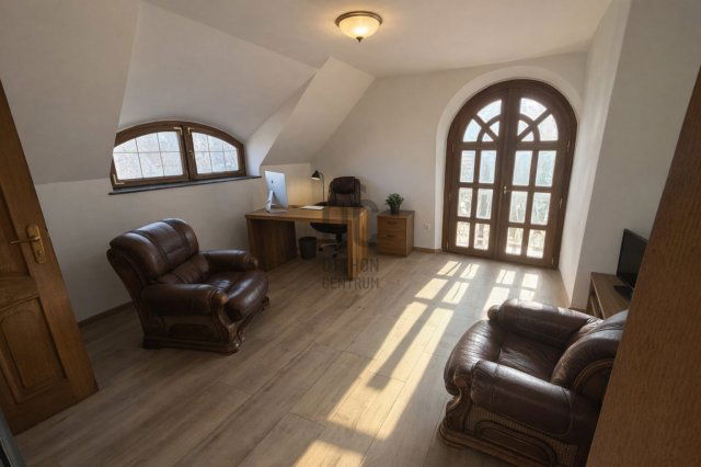 Eladó családi ház, Hajdúszoboszlón 190 M Ft, 8 szobás