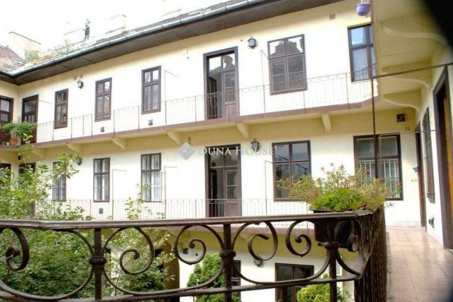 Eladó téglalakás, Budapesten, VII. kerületben 85 M Ft, 2 szobás