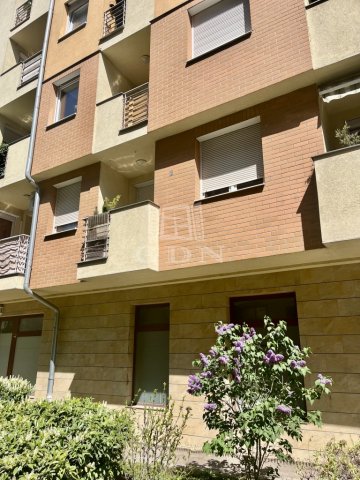 Eladó téglalakás, Budapesten, IX. kerületben 170 M Ft, 3 szobás