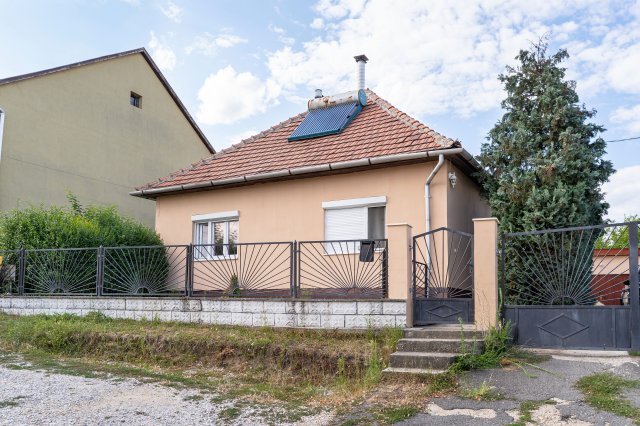 Eladó családi ház, Mályin, Kossuth utcában 45.9 M Ft, 3 szobás