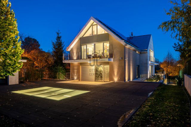 Eladó családi ház, Budapesten, XII. kerületben 2500 M Ft