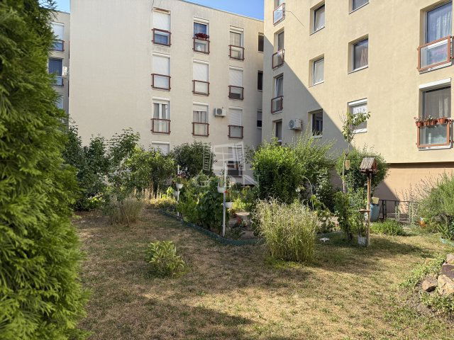 Eladó panellakás, Budapesten, XV. kerületben 75.9 M Ft, 4 szobás