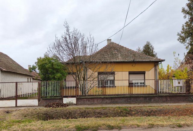 Eladó családi ház, Harkakötönyön 19 M Ft, 3 szobás