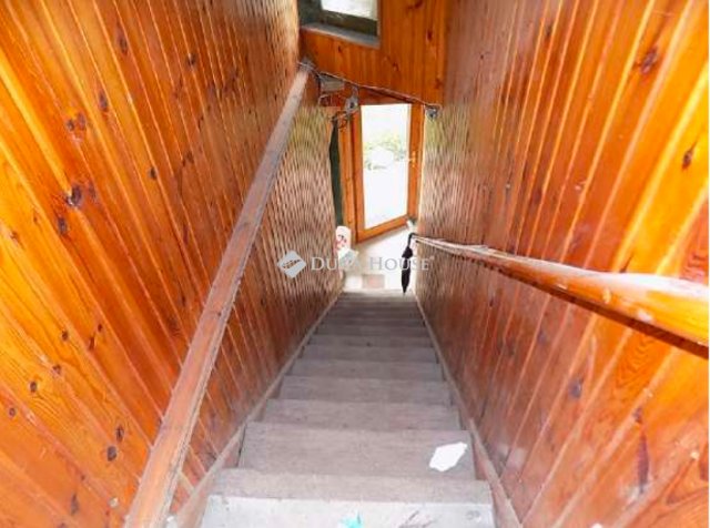 Eladó családi ház, Szentendrén 349.5 M Ft, 7 szobás