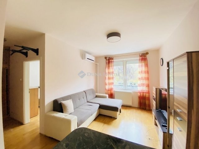 Eladó téglalakás, Budapesten, XIV. kerületben 62.9 M Ft