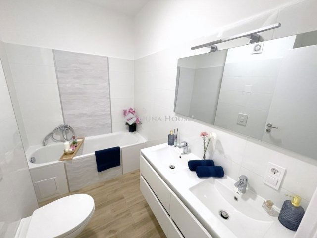 Eladó téglalakás, Kecskeméten 119.9 M Ft, 4 szobás