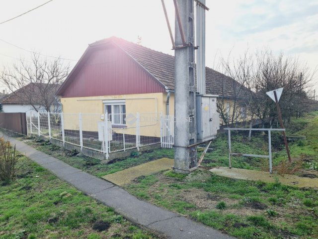 Eladó családi ház, Dobozon 11.99 M Ft, 3 szobás