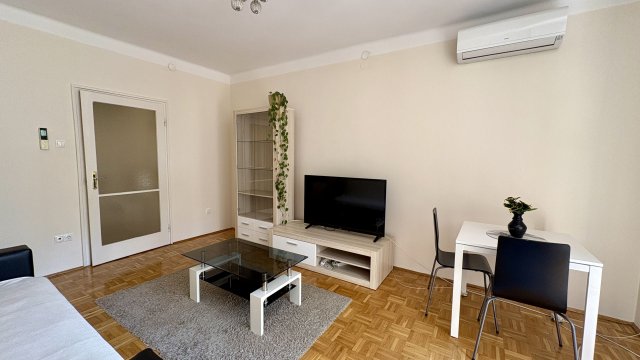 Kiadó téglalakás, albérlet, Debrecenben 240 E Ft / hó, 1 szobás