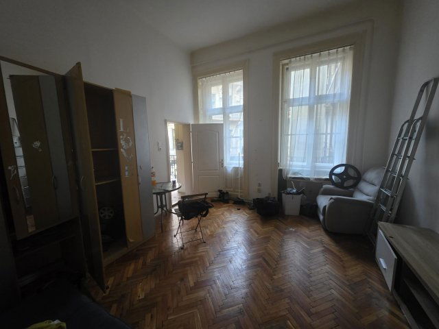 Eladó téglalakás, VII. kerületben, Rottenbiller utcában