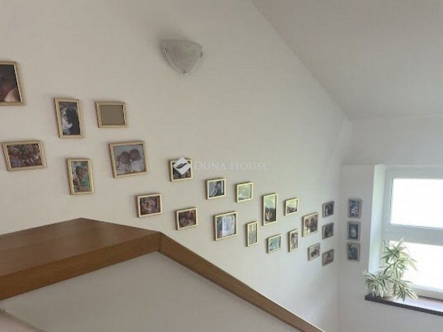 Eladó ikerház, Érden 169 M Ft, 4 szobás / költözzbe.hu