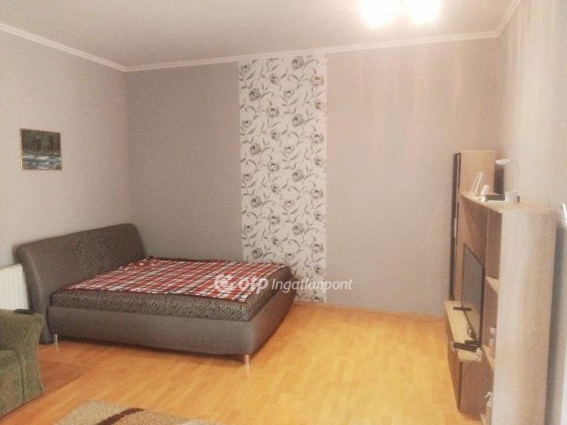 Eladó üzlethelyiség, Hajdúdorogon 40 M Ft, 4+2 szobás