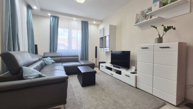 Kiadó téglalakás, albérlet, Debrecenben 380 E Ft / hó, 3 szobás