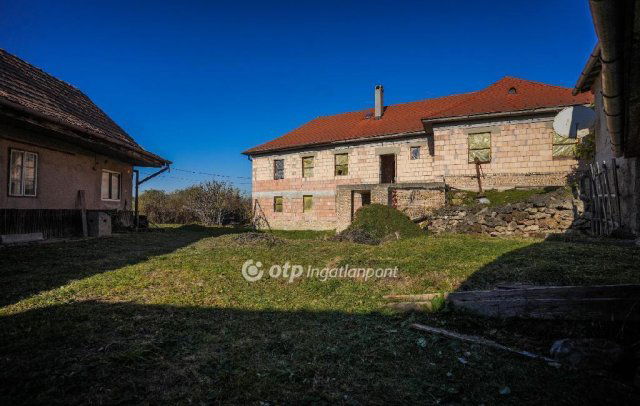 Eladó családi ház, Egerben 169 M Ft, 6 szobás