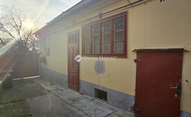 Eladó családi ház, Véménden 22.5 M Ft, 3 szobás