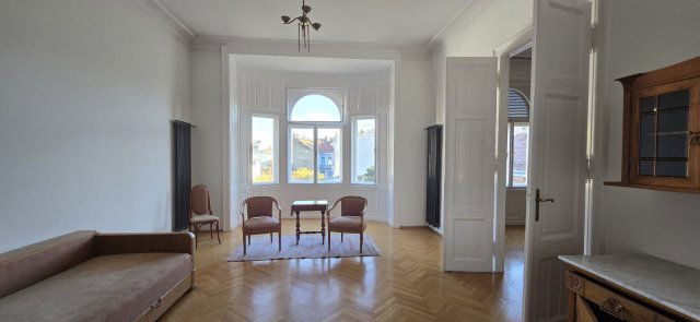 Eladó téglalakás, Budapesten, VI. kerületben 119.9 M Ft