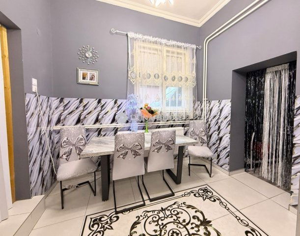 Eladó családi ház, Budapesten, XX. kerületben 110 M Ft, 6 szobás