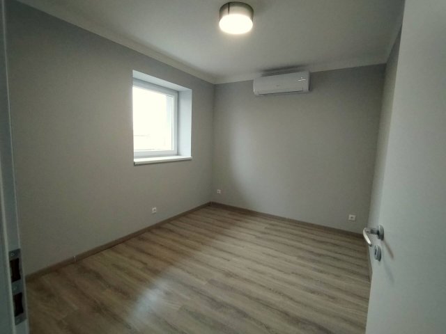 Eladó családi ház, Hévízen 119.9 M Ft, 4 szobás