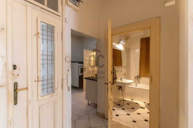 Eladó téglalakás, VI. kerületben, Székely Bertalan utcában