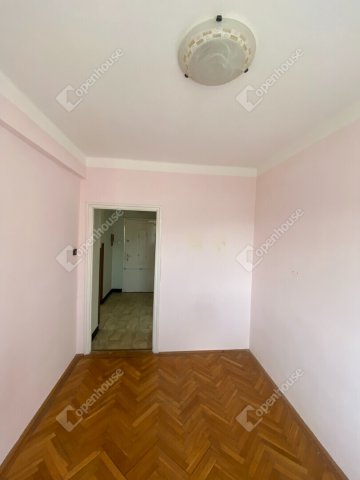 Eladó téglalakás, Mosonmagyaróváron 49.9 M Ft, 3 szobás