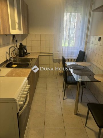 Kiadó panellakás, albérlet, Kecskeméten 120 E Ft / hó, 1 szobás