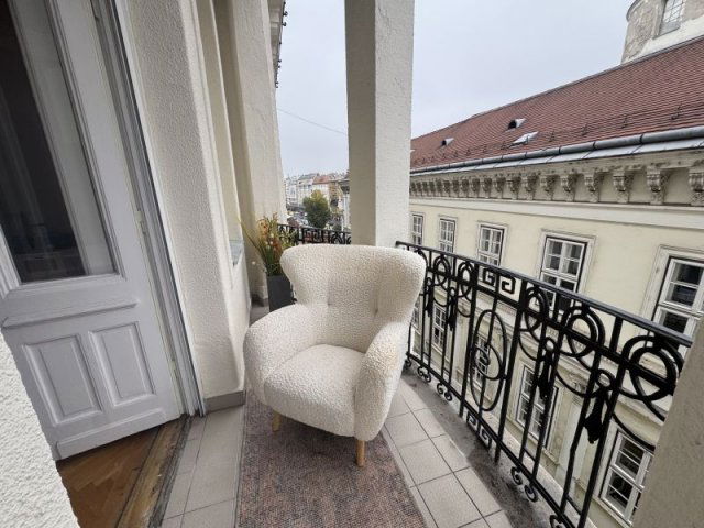 Eladó téglalakás, Budapesten, V. kerületben, Sütő utcában