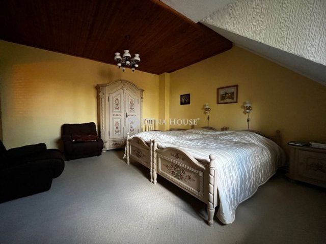 Eladó családi ház, Mohácson 89 M Ft, 6 szobás