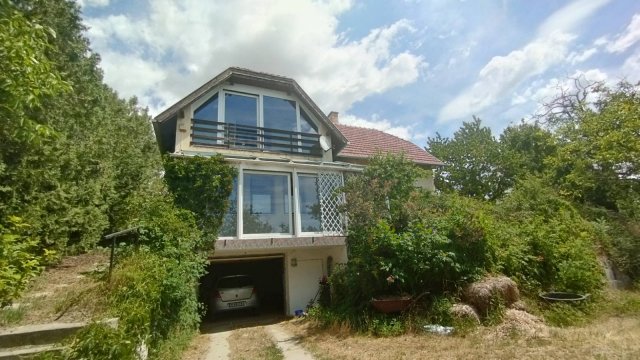 Eladó családi ház, Baracskán 112 M Ft, 4 szobás